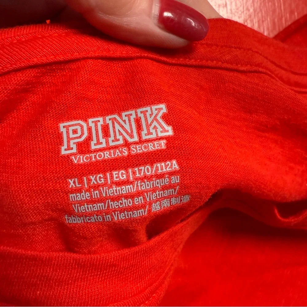 Victoria’s Secret Pink Red T-Shirt - Picture 4 of 4